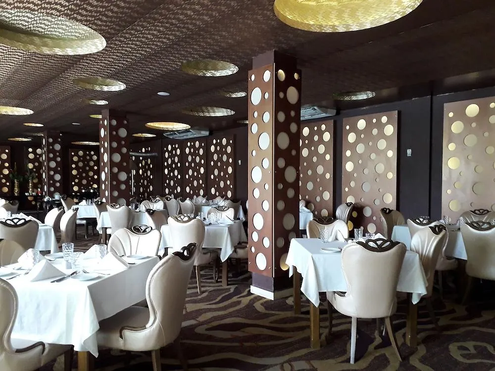 Avenra Gardens Hotel Negombo