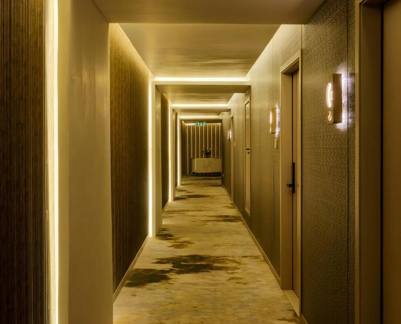 Avenra Gardens Hotel Negombo