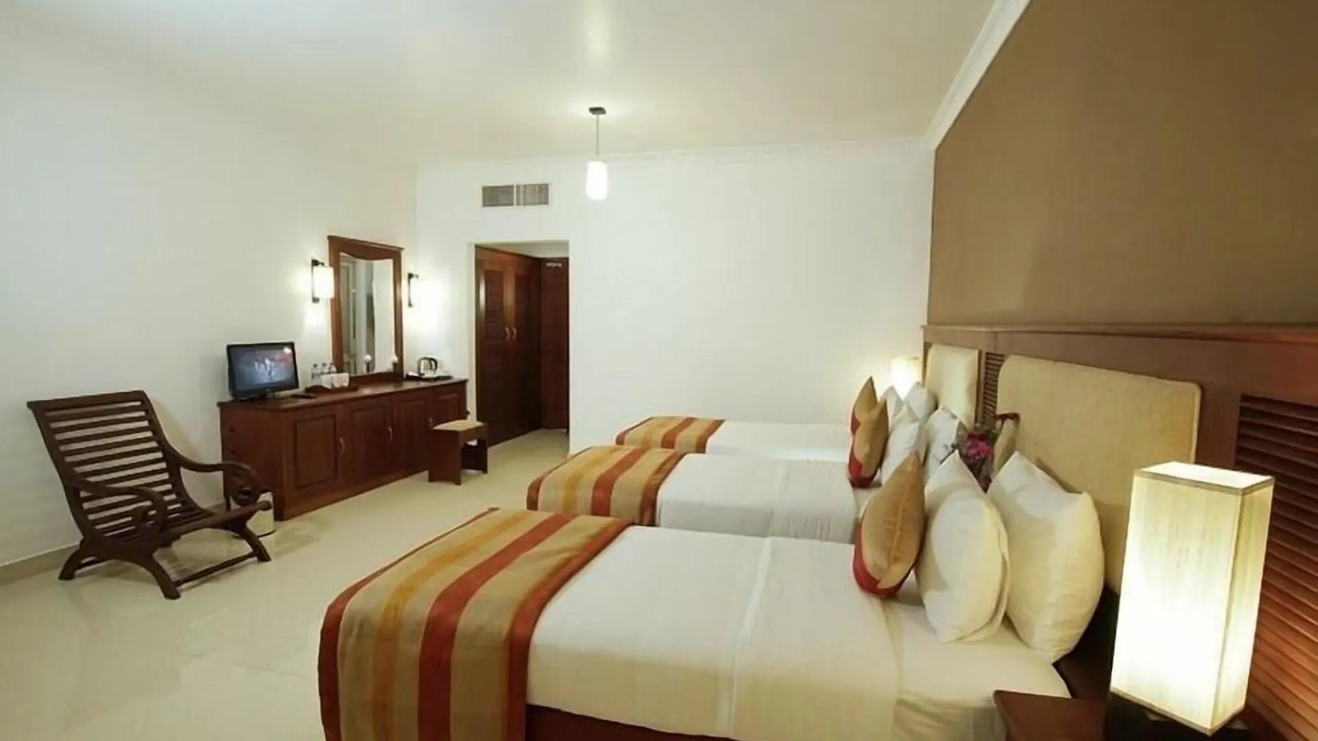 Avenra Gardens Hotel Νεγκόμπο 5*,  Σρι Λάνκα