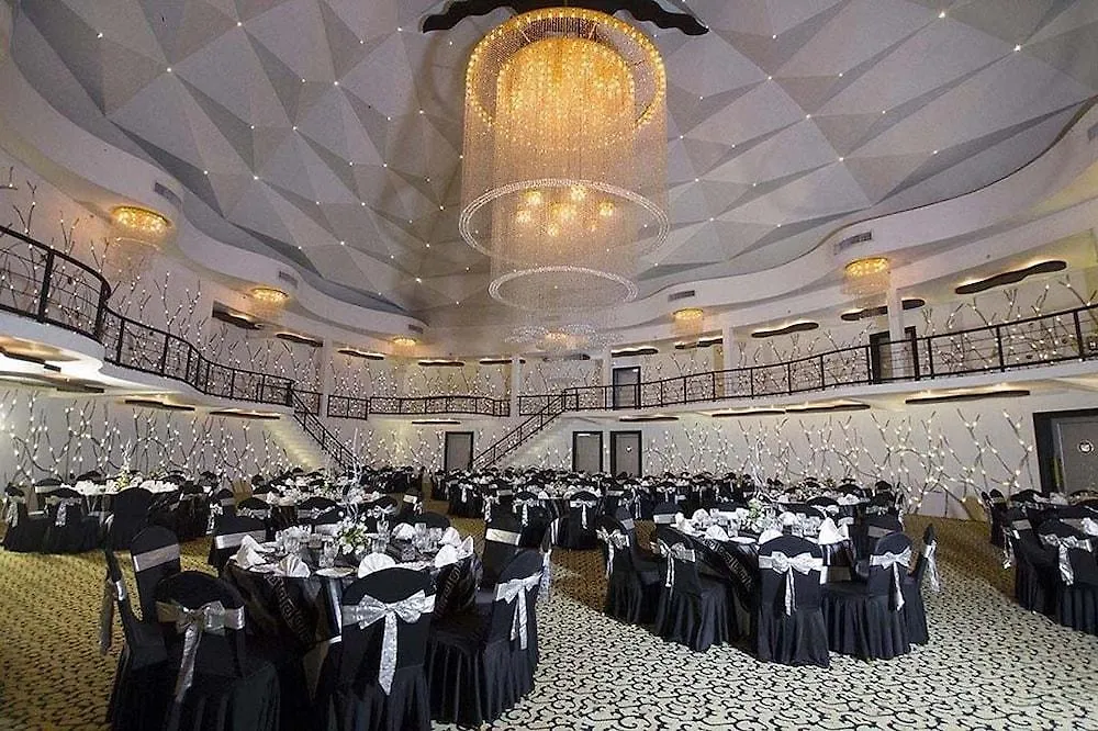 Avenra Gardens Hotel Νεγκόμπο
