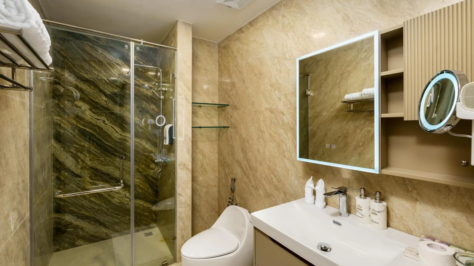 *****  Avenra Gardens Hotel Νεγκόμπο Σρι Λάνκα