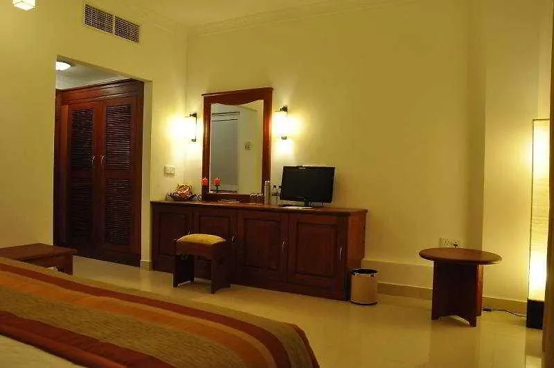 Avenra Gardens Hotel Νεγκόμπο