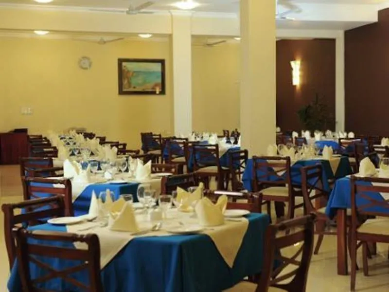 Avenra Gardens Hotel Νεγκόμπο