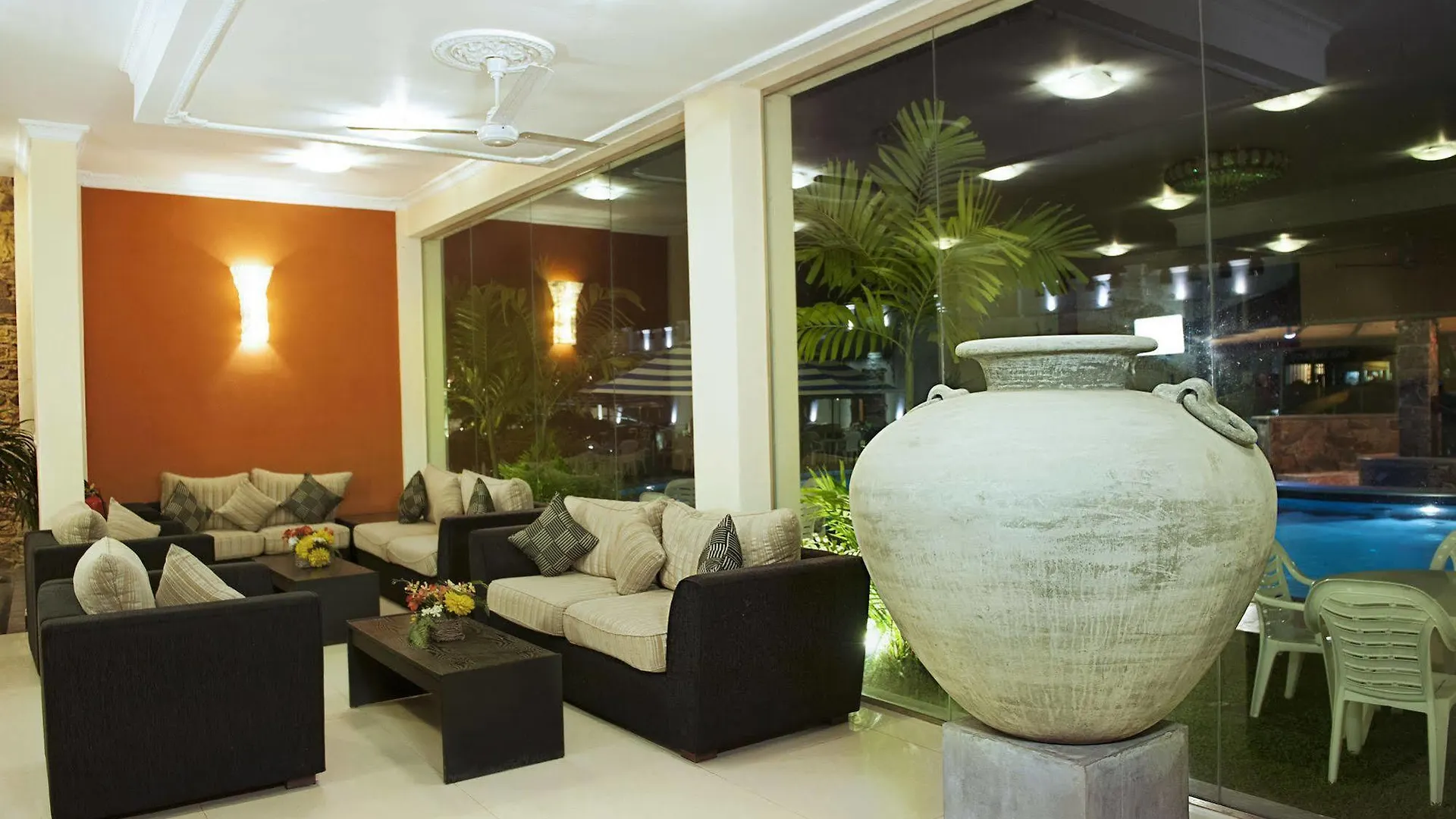 Avenra Gardens Hotel Νεγκόμπο 5*,